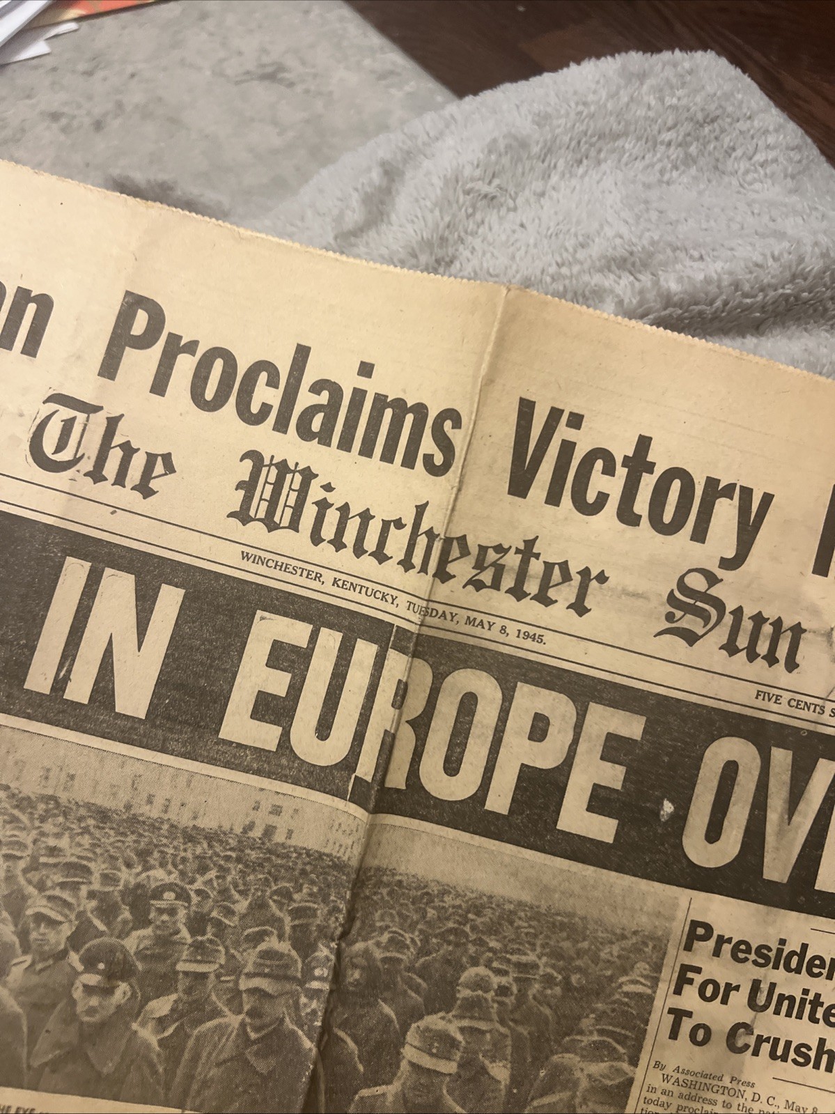VTG VE Day Newspaper Winchester Sun May 8 1945 WW2