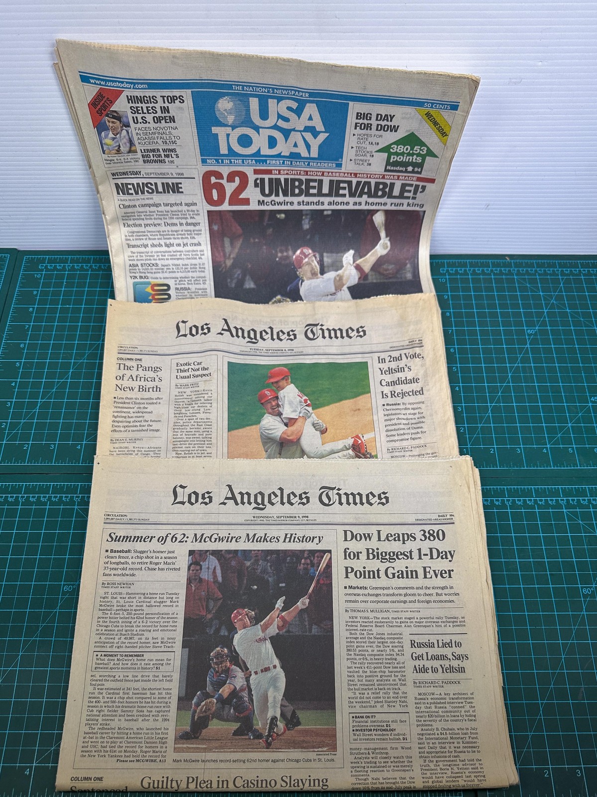 VTG USA Today Los Angeles Times Newspapers Mark McGwire 62 HR 1998 Lot 3 MLB