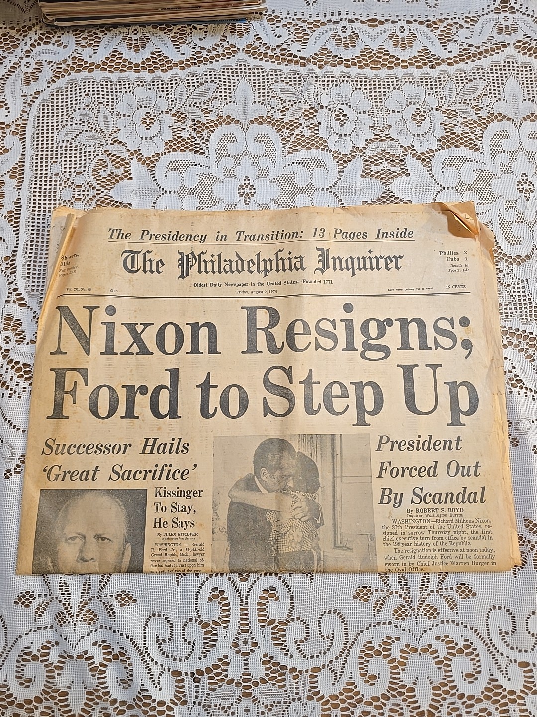 23EE54 VINTAGE NEWSPAPER: PHILADELPHIA INQUIRER, AUGUST 9, 1974, NIXON RESIGNS