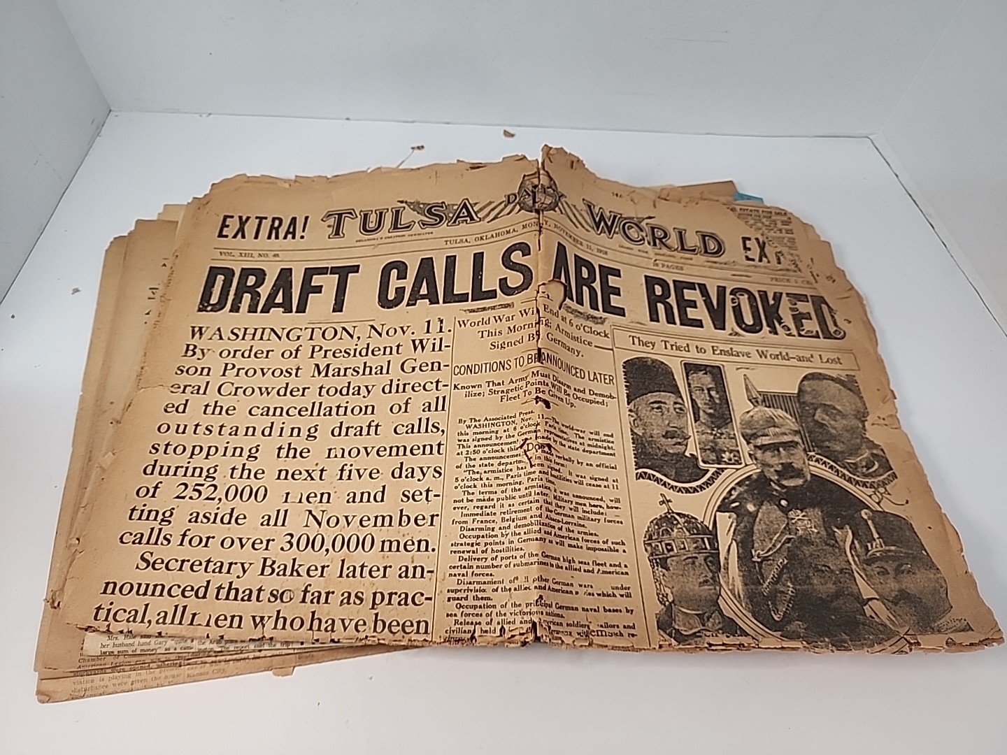 Lot Of Newspapers 1918, 1935 Will Rogers Plane Crash 1967 60 Years As A State OK