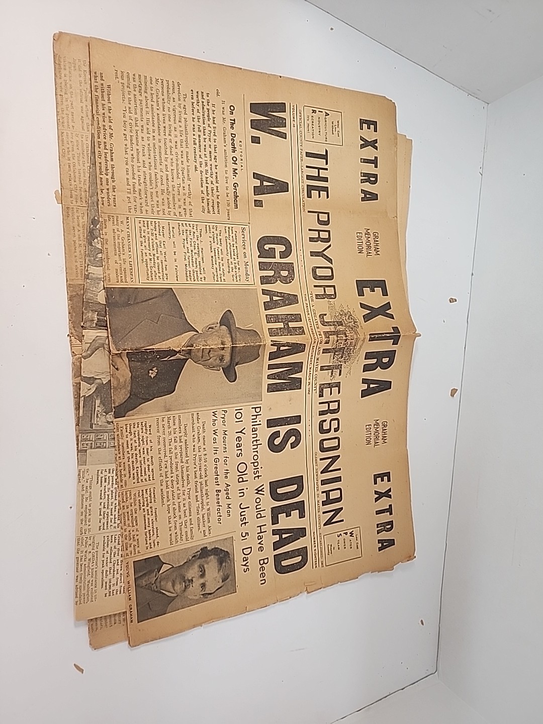 Lot Of Newspapers 1918, 1935 Will Rogers Plane Crash 1967 60 Years As A State OK