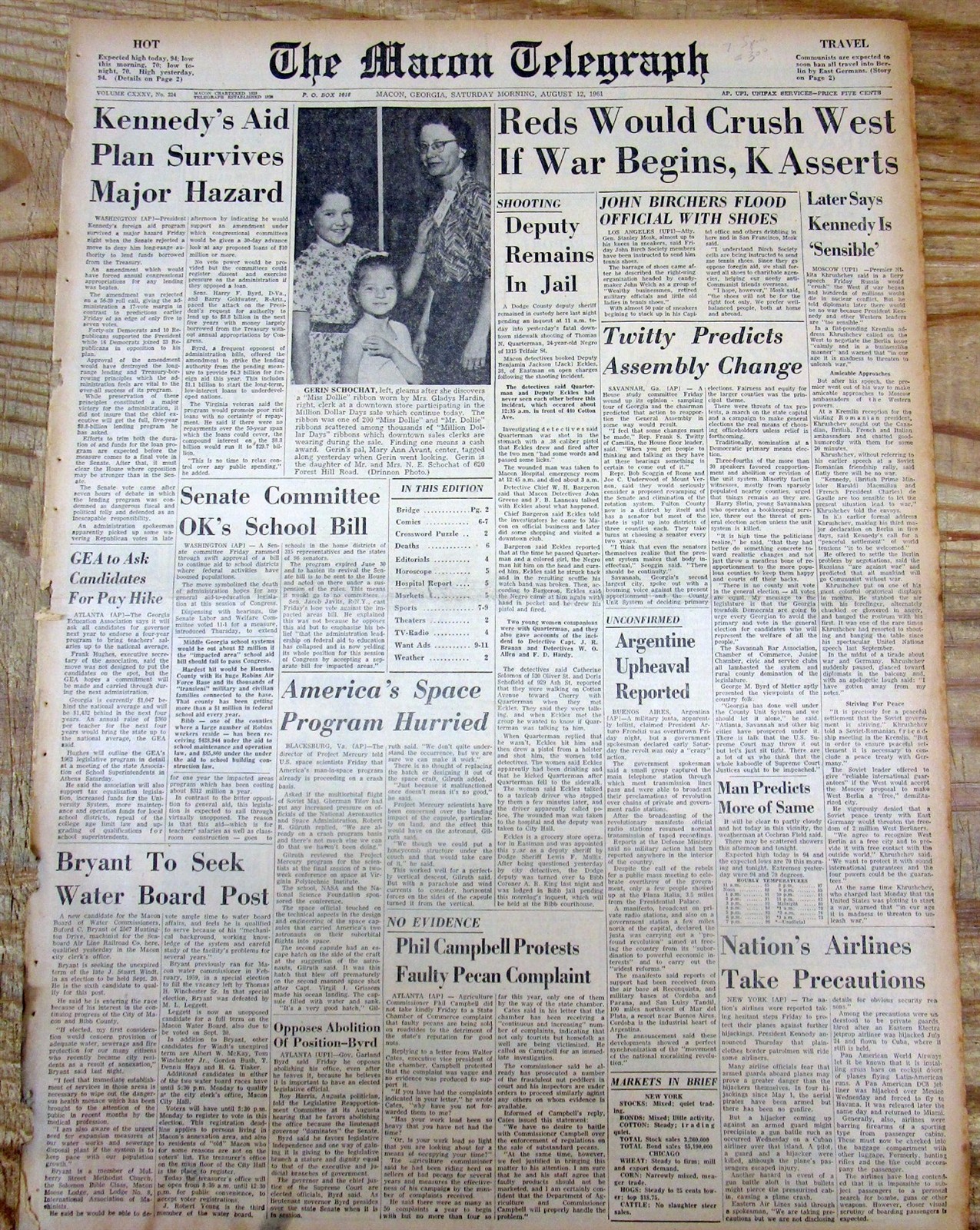 1961 newspaper MILWAUKEE BRAVES pitcher WARREN SPAHN WINS 300th ML BASEBALL GAME