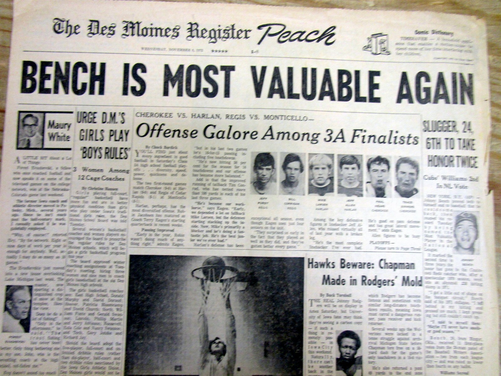 1972 newspaper Cincinnati Reds baseball star JOHNNY BENCH voted MOST VALUABLE