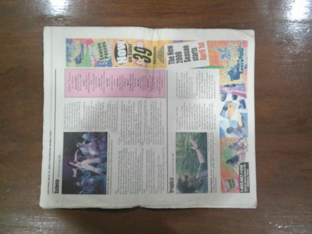 The Monitor Commemorative Edition Newspaper – Selena April 6,2000