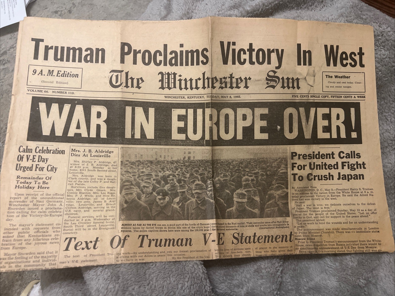 VTG VE Day Newspaper Winchester Sun May 8 1945 WW2