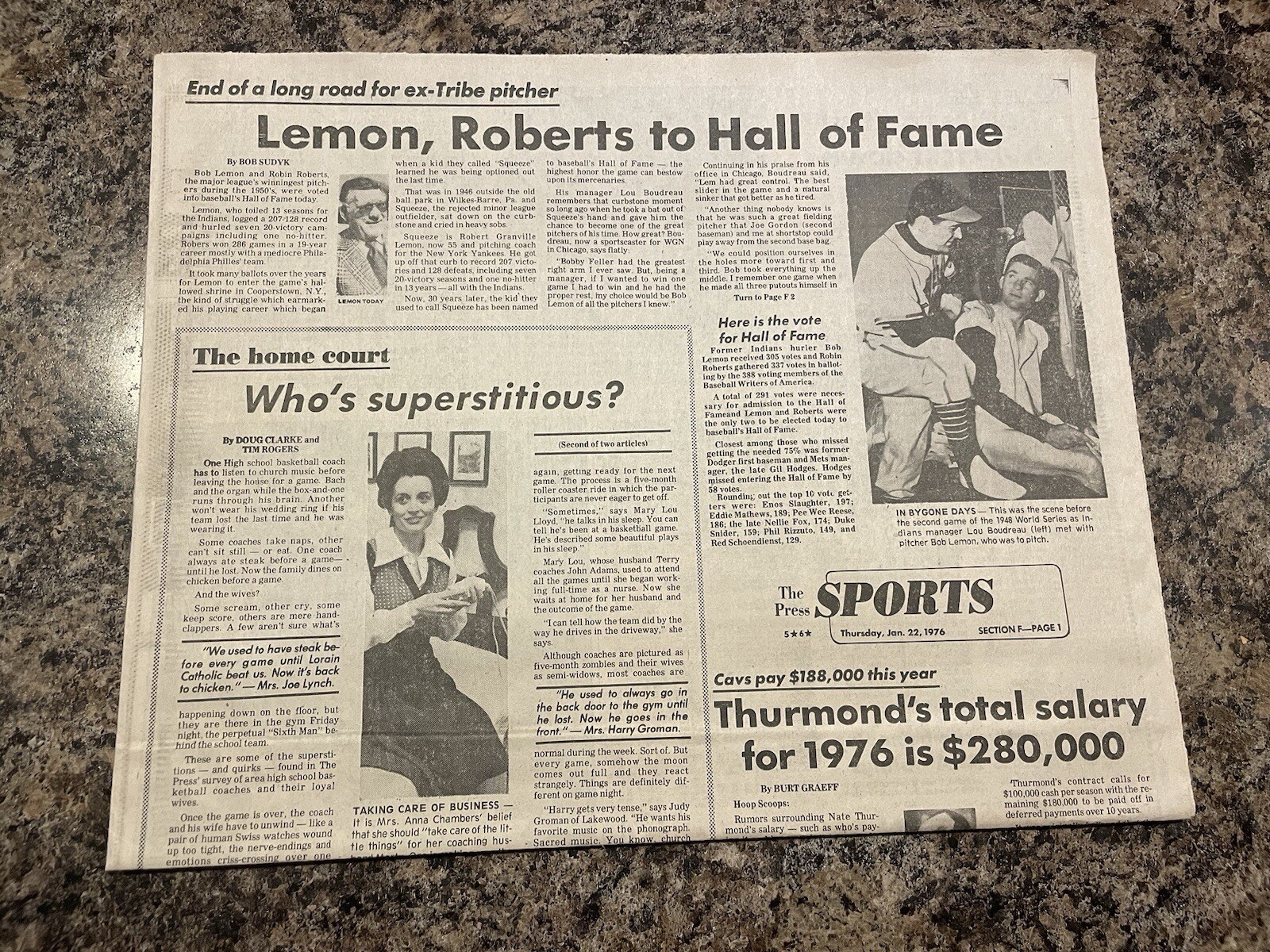 1976 Cleveland Indians Baseball Newspaper. Bob Lemon, Robin Roberts Hall Of Fame