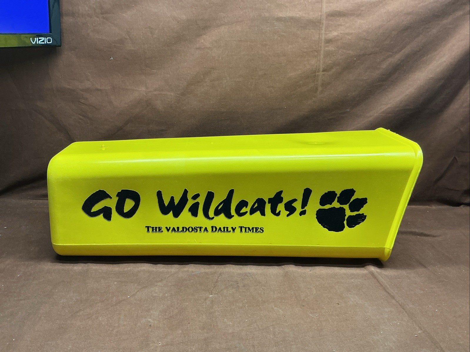 NOS VINTAGE Go Wildcats, Yellow And Black NEWSPAPER TUBE DELIVERY MAIL BOX