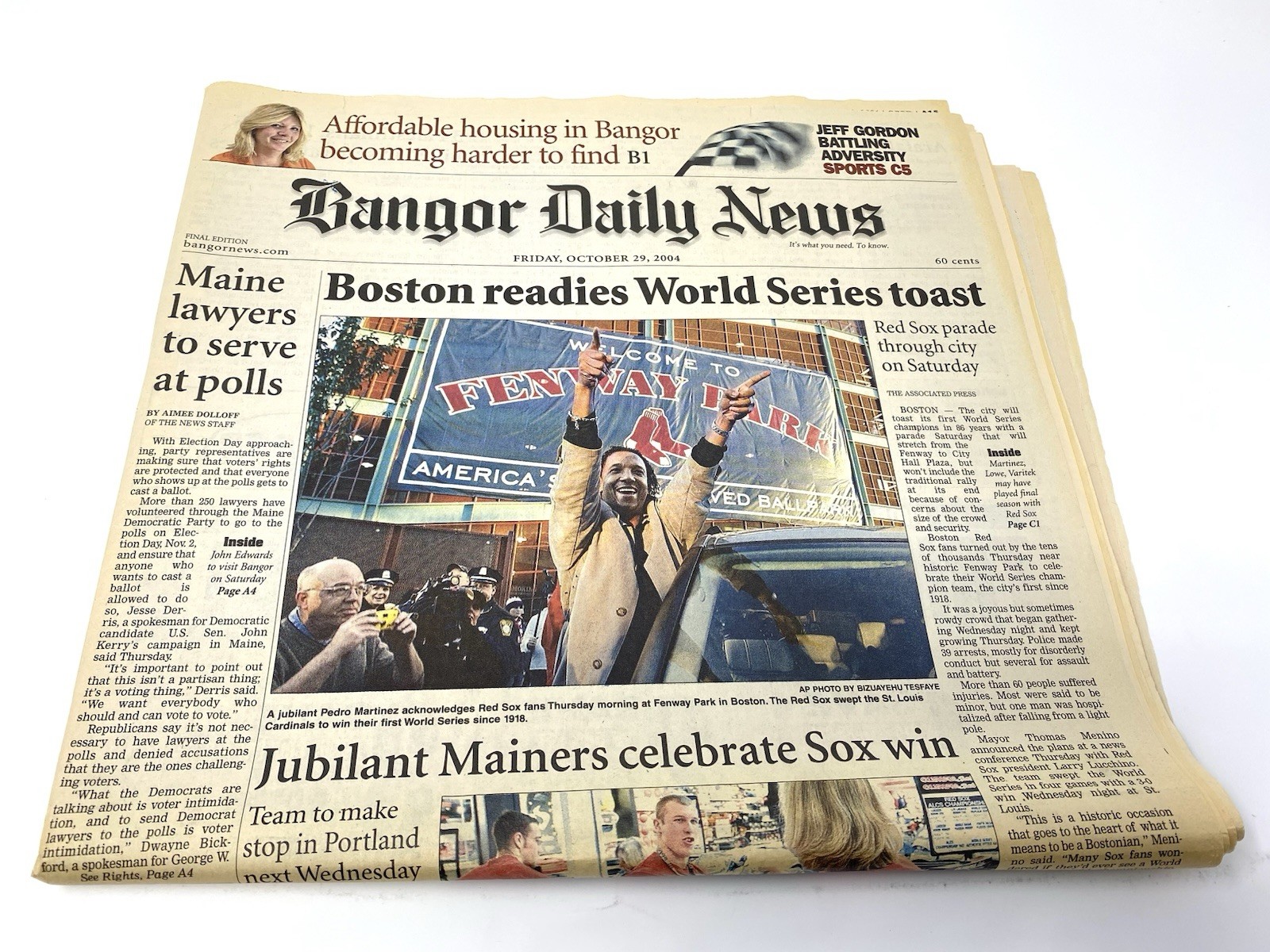 2004 Boston Red Sox World Series Champions newspaper Bangor Daily News (Maine)
