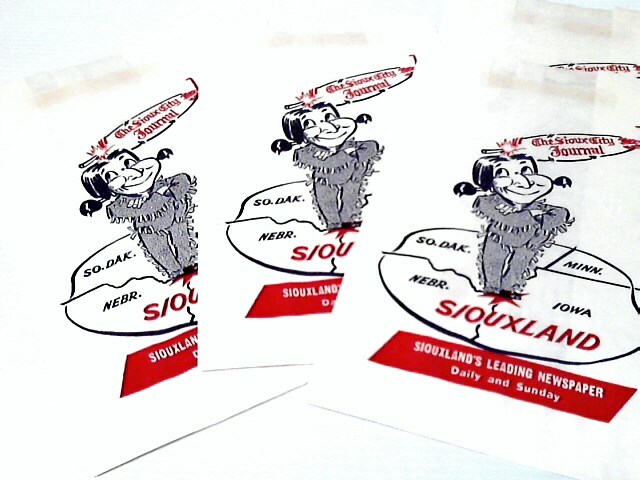 10 Vintage 1950’s Sioux City Journal Paper Litter Bags, Sioux City, Iowa.