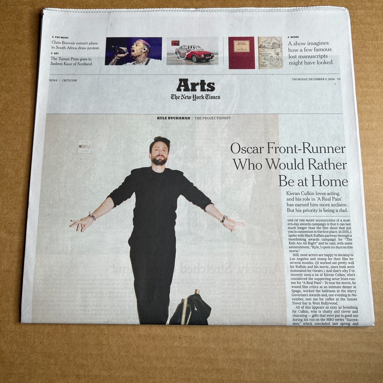 The New York Times Paper December 5 2024 Insurer CEO Gunned Down in Manhattan