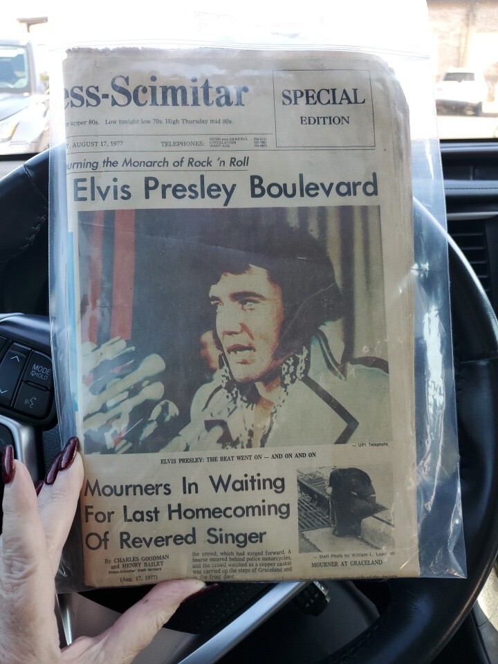 Elvis Presley Death Newspaper Memphis Press-Scimitar Special Edition