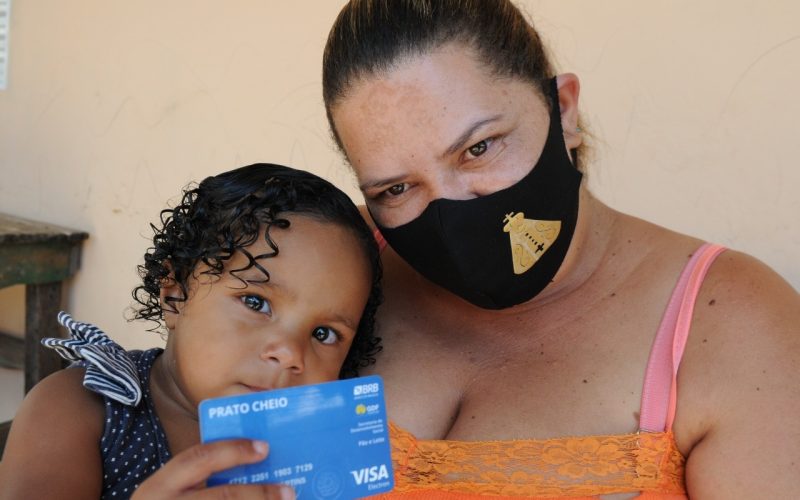 12.1.-Cartão-Prato-Cheio.-Foto-P-H-Carvalho-Agência-Brasília4