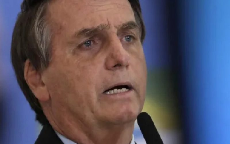 20210419190430_bolsonaro-quem-votar-em-um-cara-como-lula-merece-sofrer