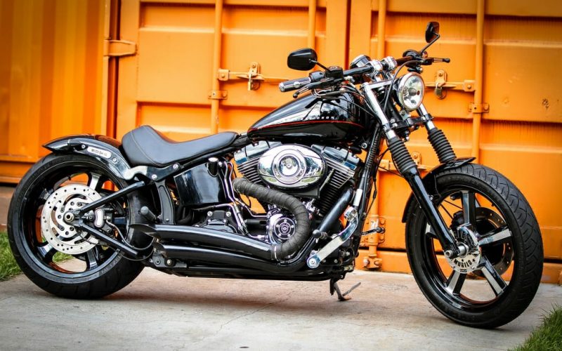 Black-Line-Harley-Davidson