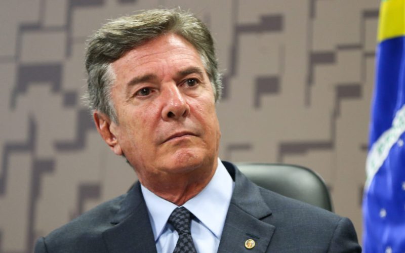 Brasília - O senador Fernando Collor, durante audiência pública na Comissão de Relações Exteriores e Defesa Nacional, do Senado, para debater questões ligadas à soberania nacional e aos projetos estratégicos do Exército do Brasil. (Marcelo Camargo/Agência Brasil)