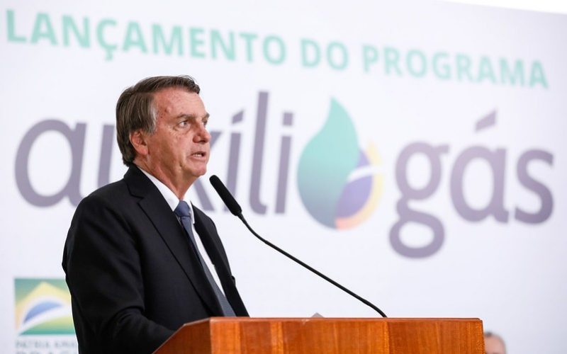 Jair-Bolsonaro-diz-que-pretende-33