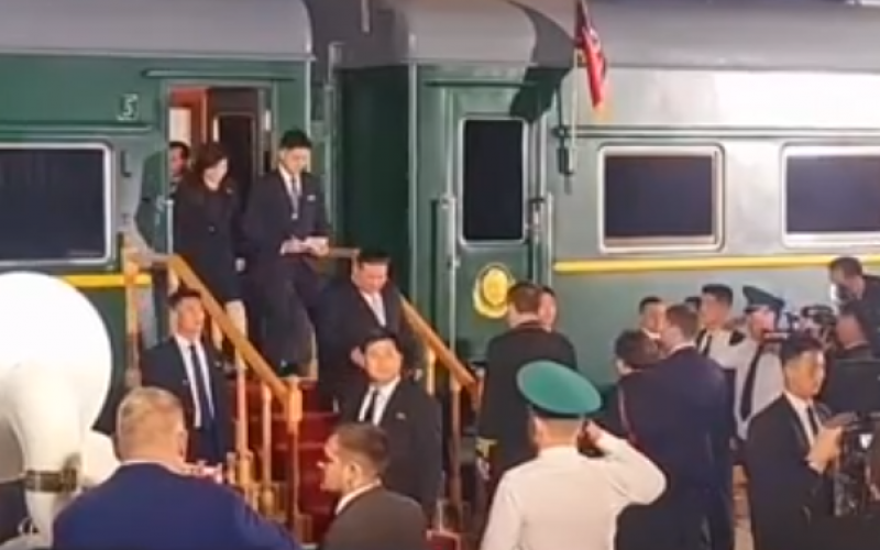 Mundo Rússia-Coreia do Norte 02