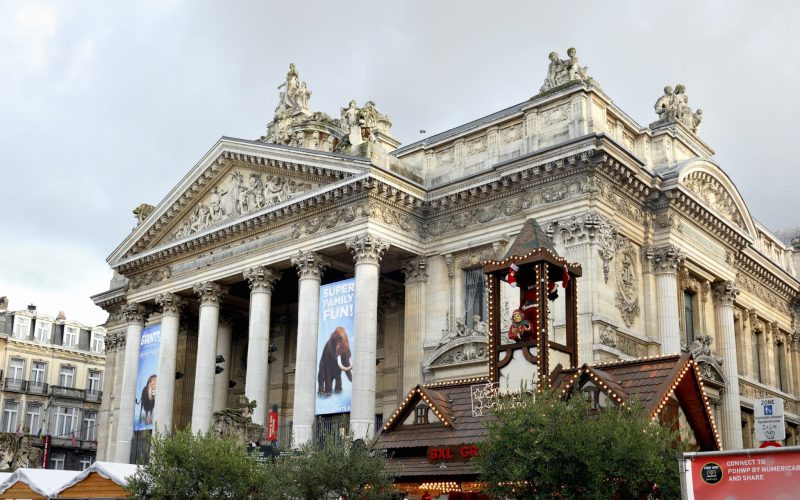 Brussels,,Belgium-december,6,,2014:,Bourse,Square,Is,Decorated,For,Christmas