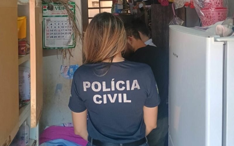 Polícia