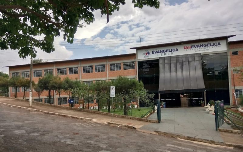 UniEVANGÉLICA 01
