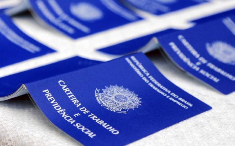 carteira-de-trabalho-780x405
