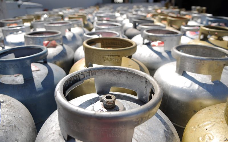 Gás de cozinha puxa a inflação de setembro em Brasília 
Cruzeiro, Brasília, DF, Brasil 13/10/2015 Foto: Pedro Ventura/Agência Brasília
 
Com variação de 19,23% no valor do botijão, o gás de cozinha contribuiu diretamente para o aumento da inflação no Distrito Federal em setembro.
