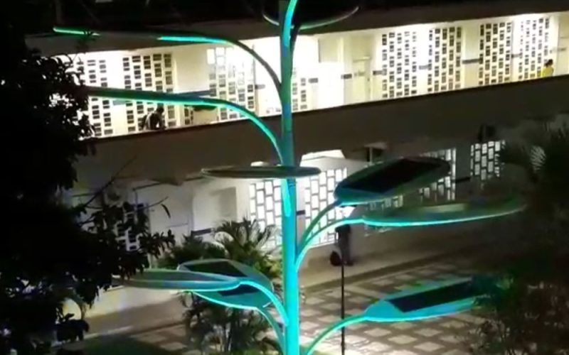 árvore solar Enel - IFG - foto Coordenação de Comunicação Social do IFG campus Goiânia (6)